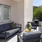 Ocrux Apartment *