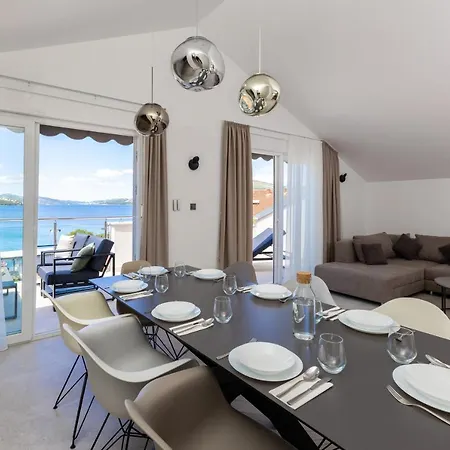 Ocrux * تروغير