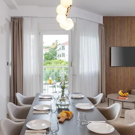 Ocrux Apartment Trogir