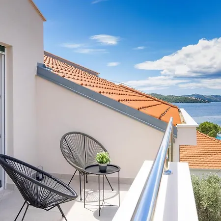 Ocrux Trogir